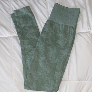 Gymshark camo olive leggings size XS